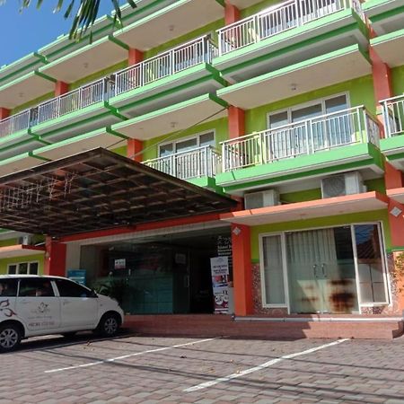 Oyo 90473 Gowin Hotel Kuta Lombok Eksteriør bilde