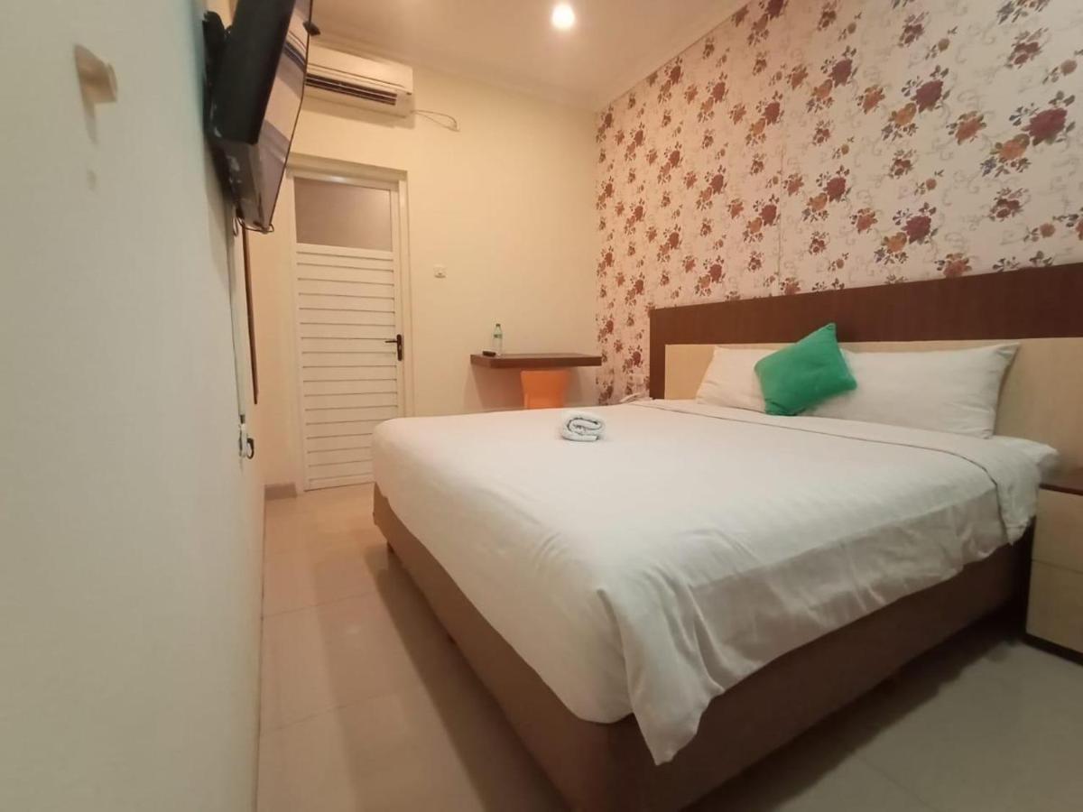 Oyo 90473 Gowin Hotel Kuta Lombok Eksteriør bilde