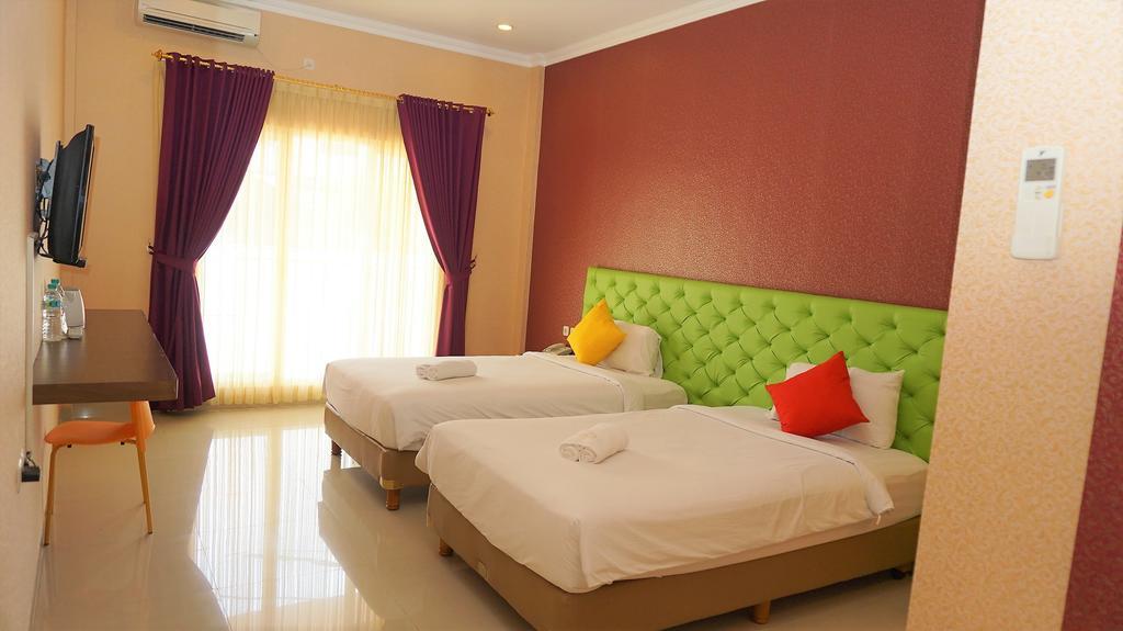Oyo 90473 Gowin Hotel Kuta Lombok Eksteriør bilde